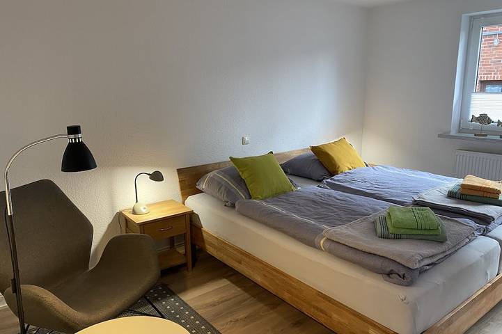 Ferienwohnung für 7 Personen, mit Terrasse und Garten in Heide - 2