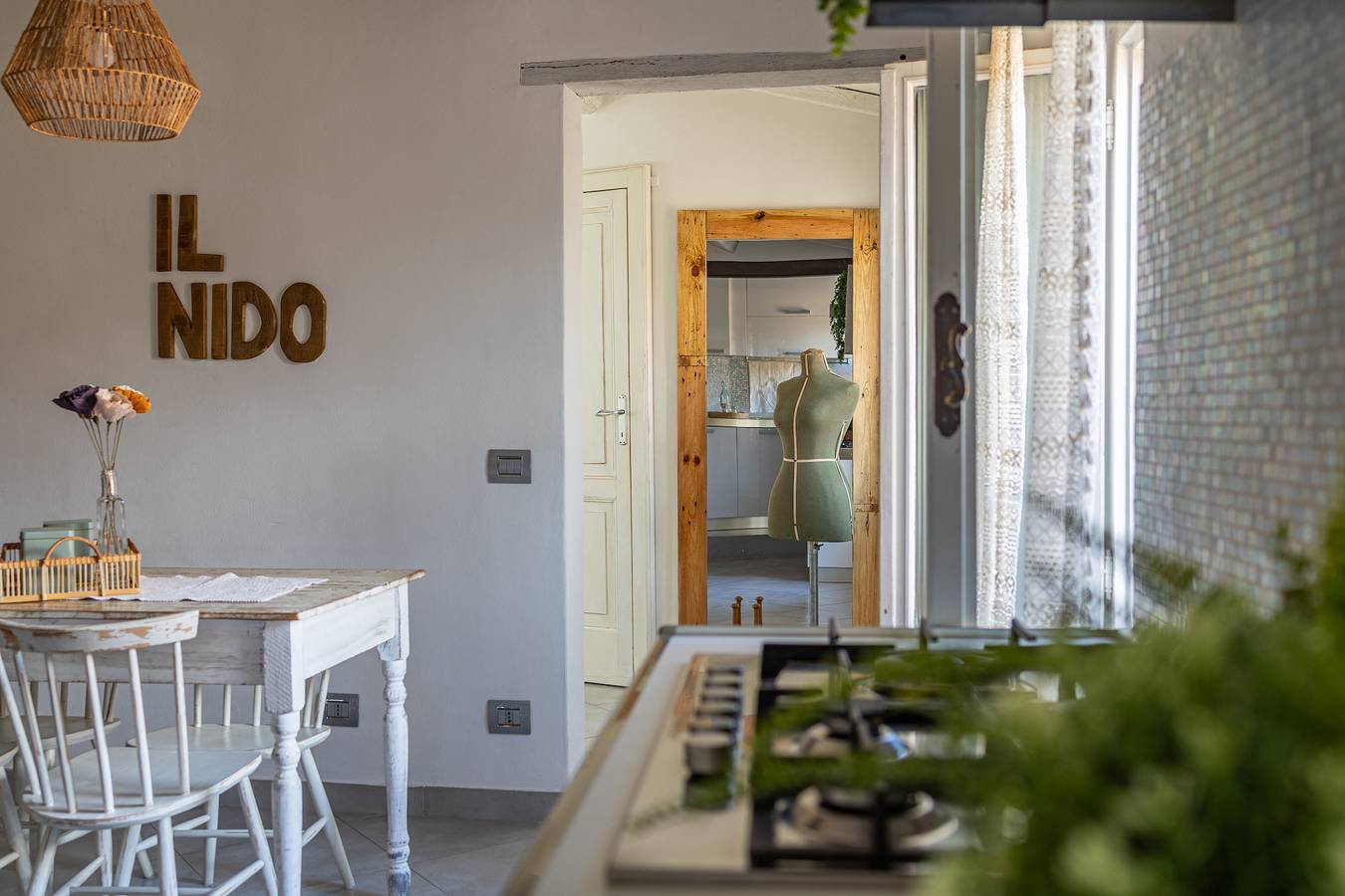 Entire apartment, Holiday Apartment 'Il Nido' with Air Conditioning and Wi-Fi in Buonconvento, Siena Province