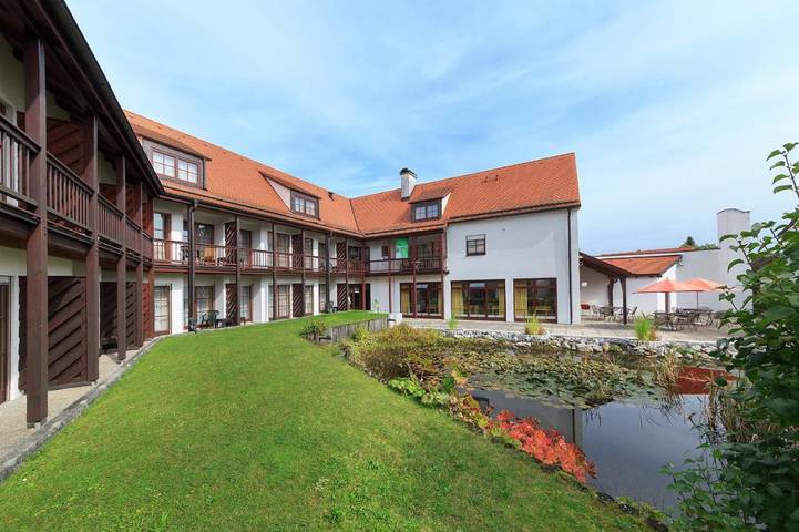 Hôtel pour 2 personnes, avec jardin ainsi que terrasse et vue à Ottobeuren - 2