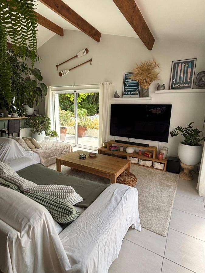 Location de vacances pour 8 personnes, avec jardin et piscine à Semussac - 3