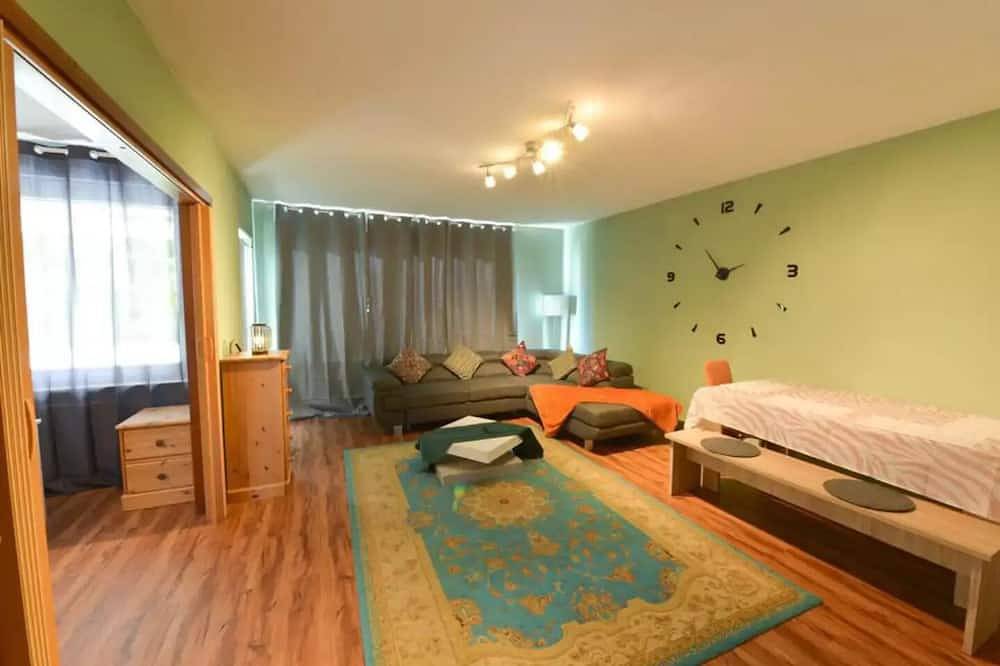 Ganze Wohnung, Comfortable 3 Room apartment, ideal for Messe fair\n\n in Laatzen, Hannover und Umgebung