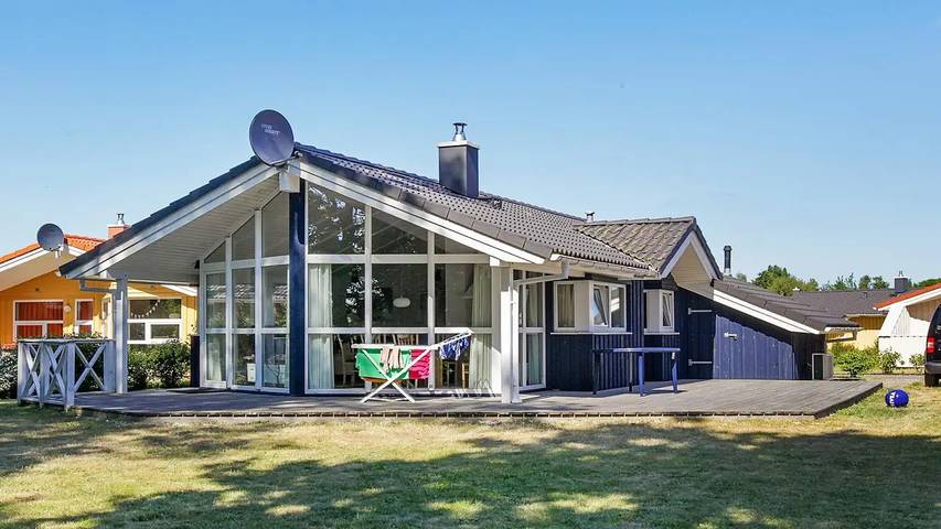 Ferienhaus für 7 Personen, mit Whirlpool und Terrasse sowie Garten und Sauna