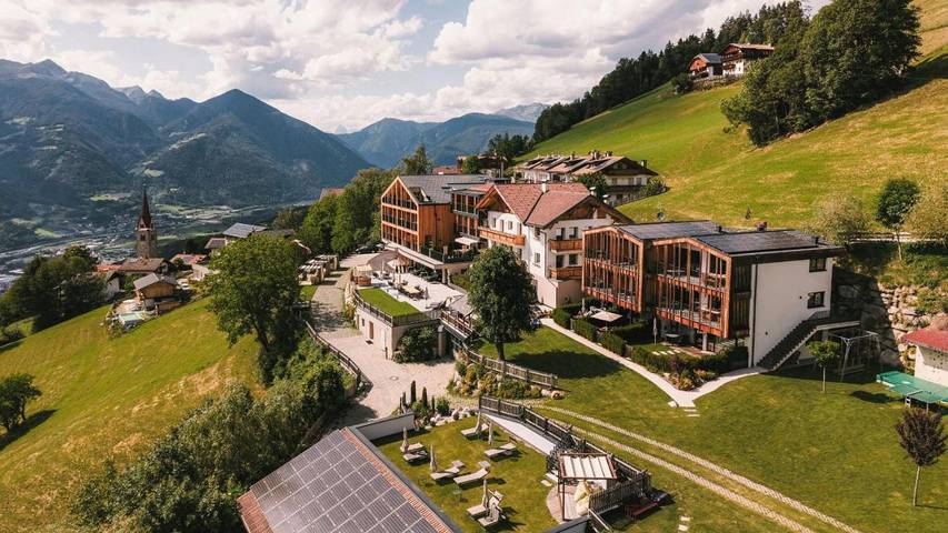 Vakantieappartement voor 4 personen, with sauna and zwembad as well as uitzicht and tuin in Brixen