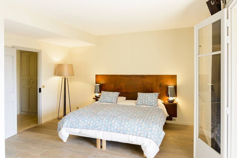 Les Gardis — An Exceptional Provençal Mas in the Heart of the Luberon in Cadenet, Regionaler Naturpark Luberon
