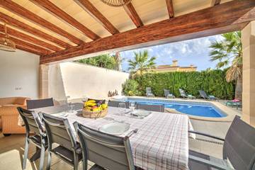 Holiday home in Puigderros, Llucmajor für 8 