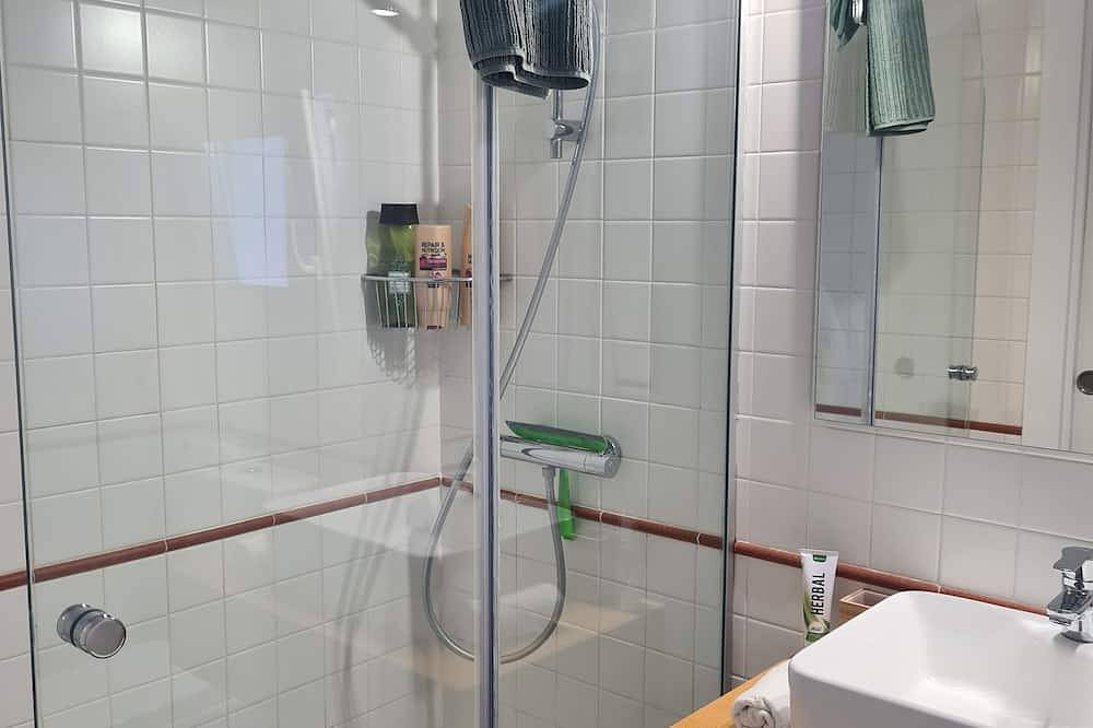 Apartamento entero, Montseny Natural Park Forest Studio with spectacular valley and coastal views in San Pedro de Vilamajor, Interior de Barcelona