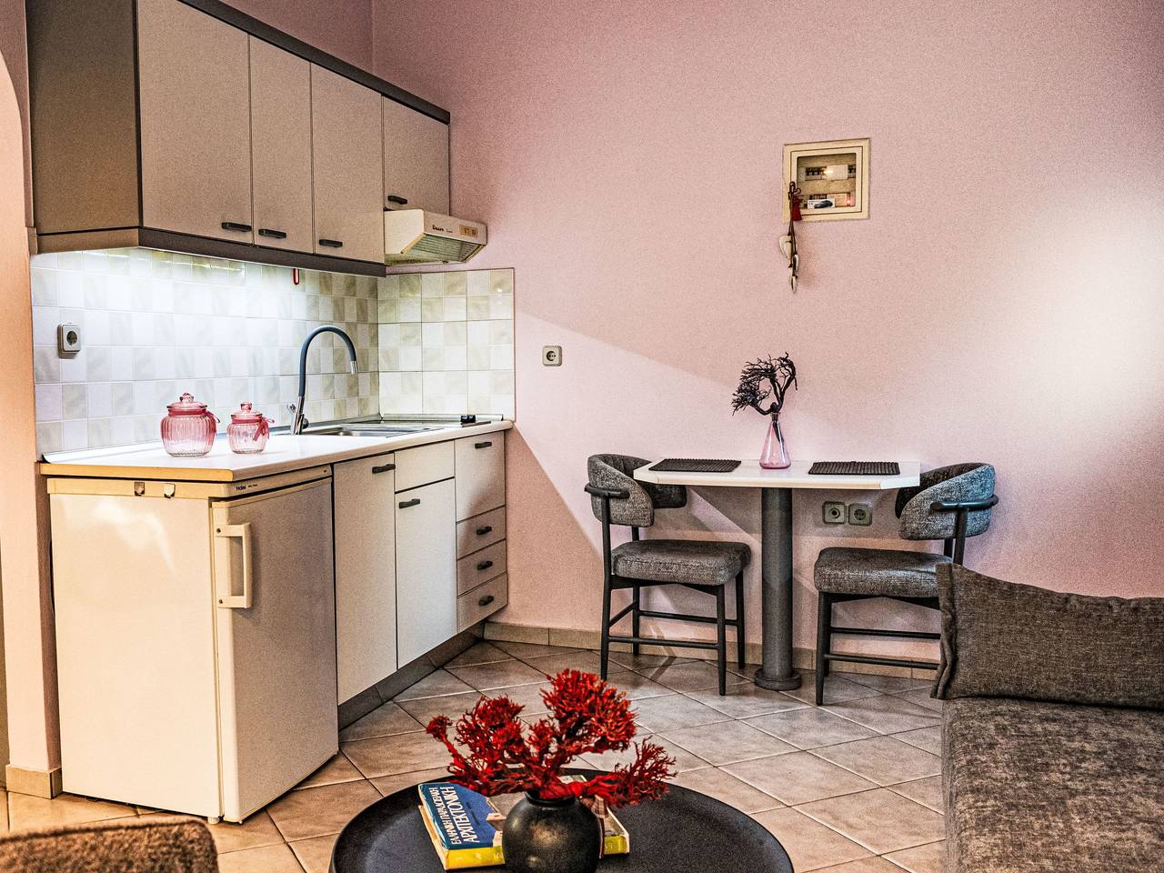 Appartement entier, Appartement confortable avec balcon, près du bord de mer et du centre-ville in Région d'Iraklio-Héraklion