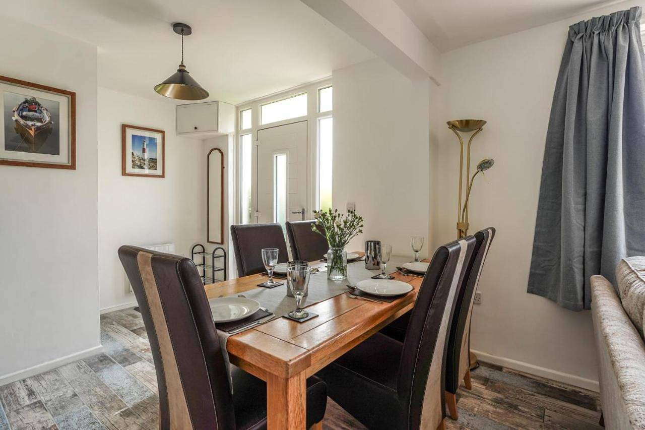 3 Bed in West Lulworth oc-h29362 in Lulworth Cove, Dorset