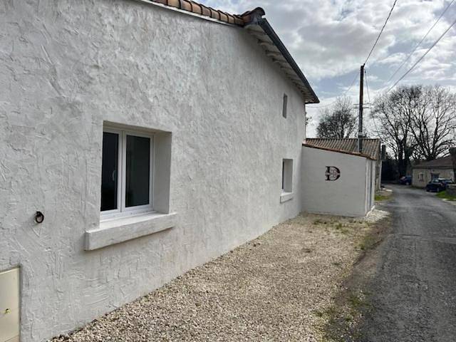 Gîte pour 4 personnes, avec piscine ainsi que jacuzzi et jardin, animaux acceptés à Épargnes - 2