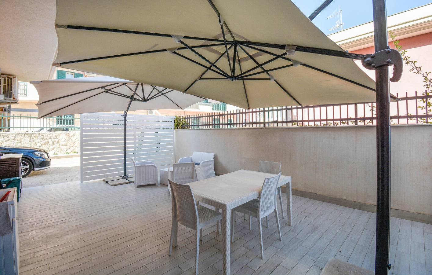 Appartement de vacances entier, Appartement confortable et climatisé avec terrasse et parking - 2,5 km de la côte in Pozzallo, Province de Ragusa