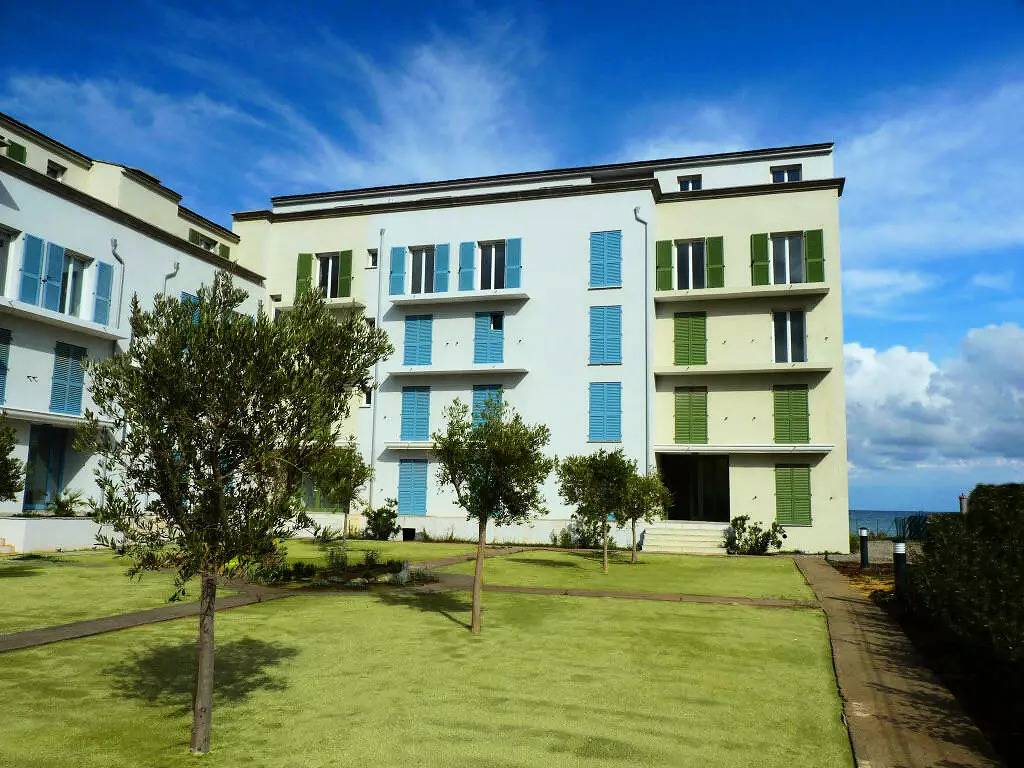 Apartamento entero, Apartamento 2 estancias 4 personas (2 adultos + 2 niños) - Vista al mar in Macinaggio, Rogliano