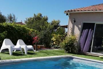Cottage pour 6 personnes, avec jardin et terrasse à Villevieille
