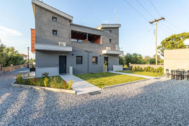 Location de vacances pour 5 personnes, avec jardin ainsi que vue et piscine dans Pefkochori - 3
