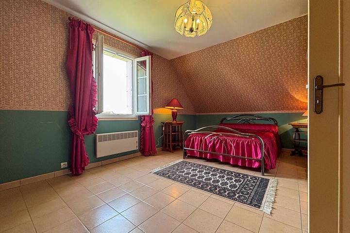 Maison de Charme avec Piscine Chauffée et Tennis à Proximité du Zoo de Beauval in Faverolles, Vallée de la Loire