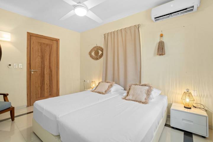 Vakantiewoning voor 2 personen, with terras and zwembad as well as tuin op Bonaire