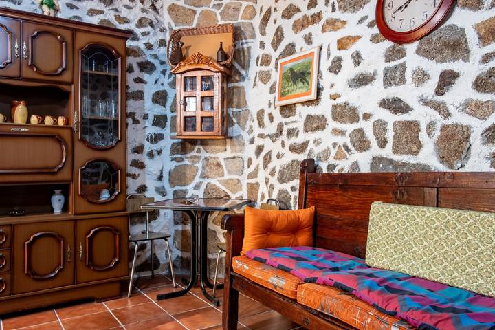Casa rural para 8 personas, con Balcón y Jardín además de Sauna y Vistas al lago en La Aldehuela - 3