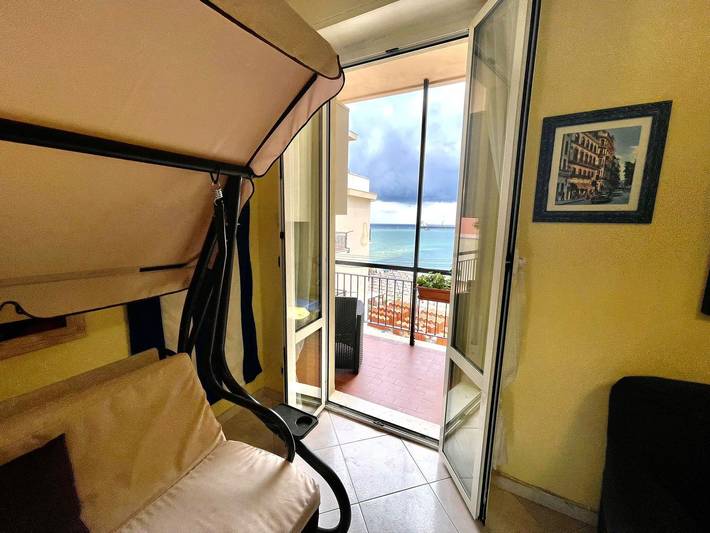 Holiday Home Casa Conchiglia with Sea View & Balcony in Bagni Madonnetta, Vado Ligure