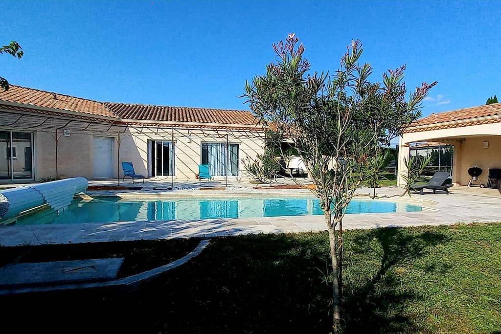 Three-Bedroom House in Castres, Région de Castres