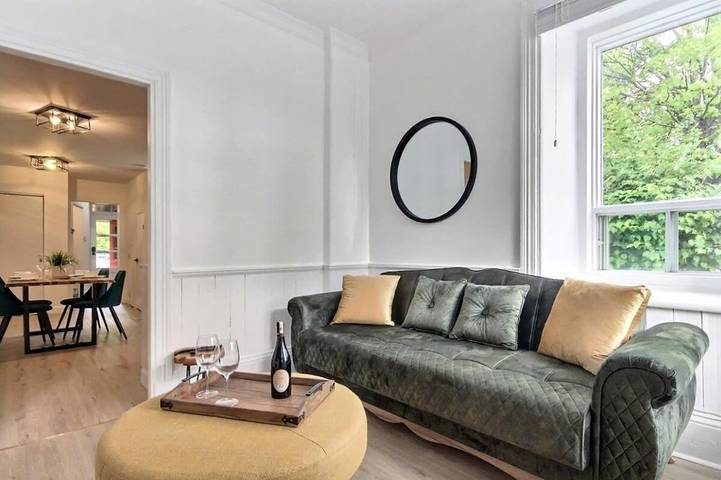 Apartamento de vacaciones para 8 personas, con jacuzzi además de jardín y terraza - 1