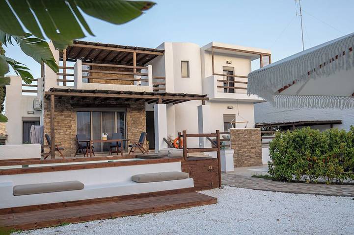 Villa für 10 Personen, mit Garten und Terrasse - 1