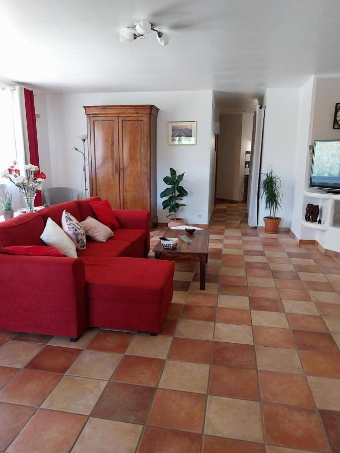 Location de vacances pour 6 personnes, avec vue et jardin à Fontaine-de-Vaucluse - 2