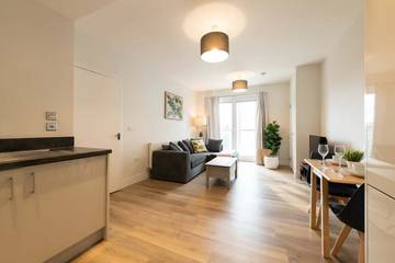 Apartment for 2 People in Crawley, West Sussex, Photo 4