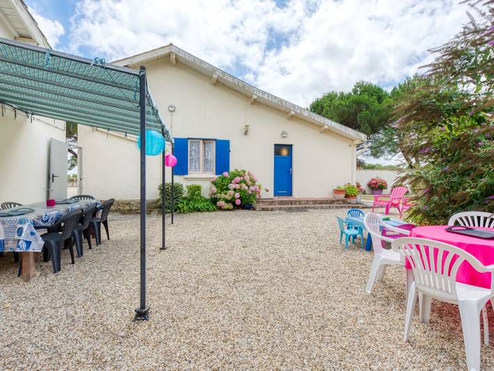 Gîte pour 5 personnes, avec terrasse et jardin à Jau-Dignac-et-Loirac