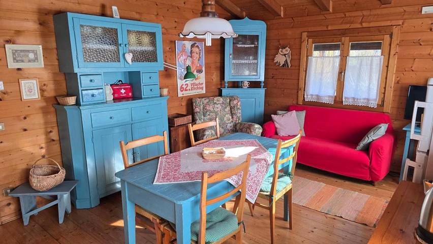 Gîte pour 5 personnes, avec Balcon et Terrasse ainsi que Jardin et Vue à Arta Terme