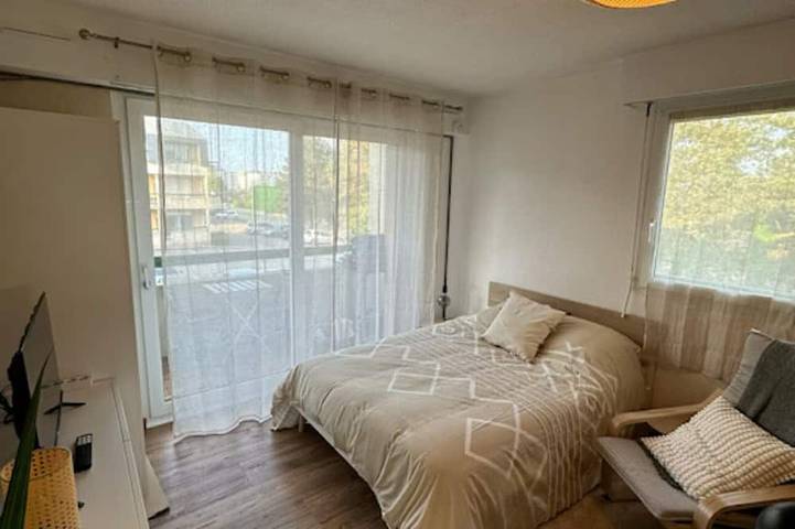 Appartement entier, Appartement cosy avec balcon + parking – calme à 2 pas du centre-ville in Cherbourg-Octeville, Cherbourg-en-Cotentin
