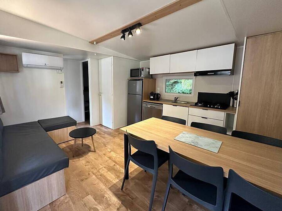 Camping Romanée - Kervilor - Mobile home 6 persons - Premium | 3 Bedrooms | 6 Pers. | Terrace Lounge | Air conditioning in La Trinité-sur-Mer, Côte des Mégalithes