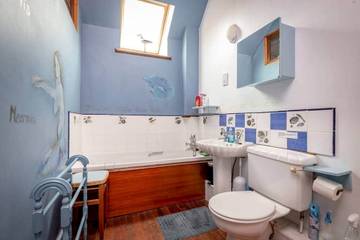 Villa for 4 Guests in Lowlands, Fife region, Picture 4