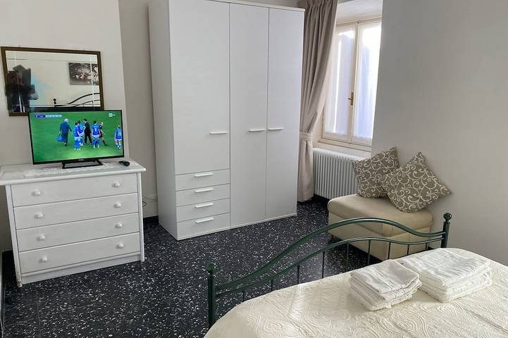 Maison-Appartement-Sdb privée avec douche-Vue ville in Lavagna, Commune de Lavagna