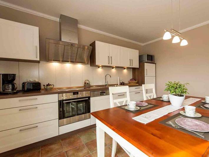 Ferienhaus für 4 Personen, mit Sauna und Ausblick sowie Seeblick und Terrasse in Sellin - 4