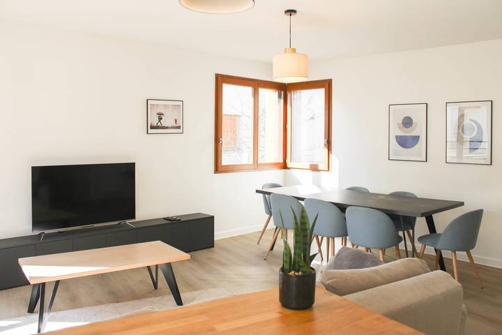 Gîte pour 8 personnes, avec balcon, adapté aux familles dans Seine-Saint-Denis - 3