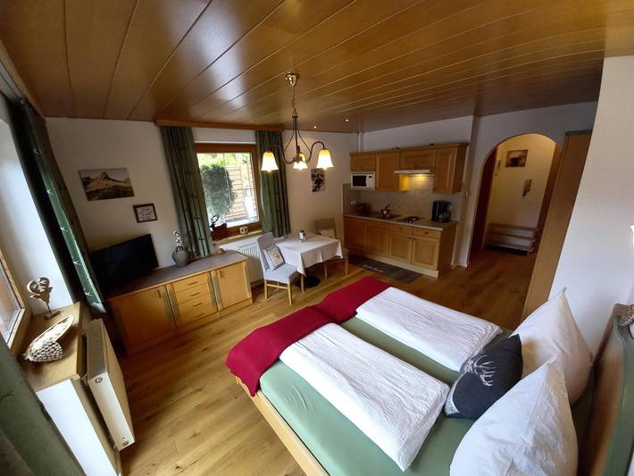Ferienwohnung für 2 Personen, mit Balkon und Seeblick sowie Ausblick in Eben am Achensee - 4