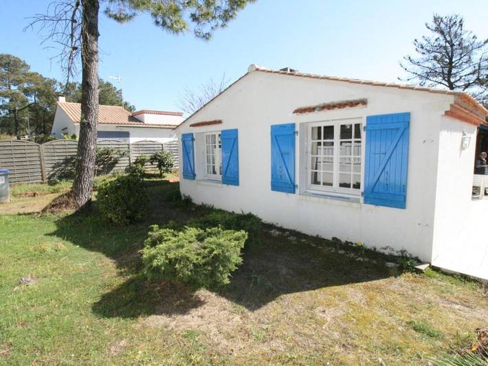 Location de vacances pour 8 personnes, avec jardin et terrasse dans Office De Tourisme De La Tranche Sur Mer - 4
