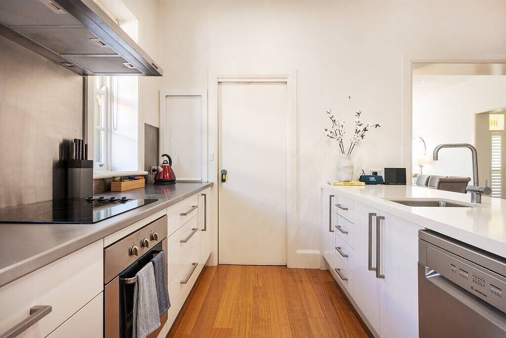 Micah House Central Mudgee Art Deco Hideaway in Mudgee, Mid-Western Regional Council