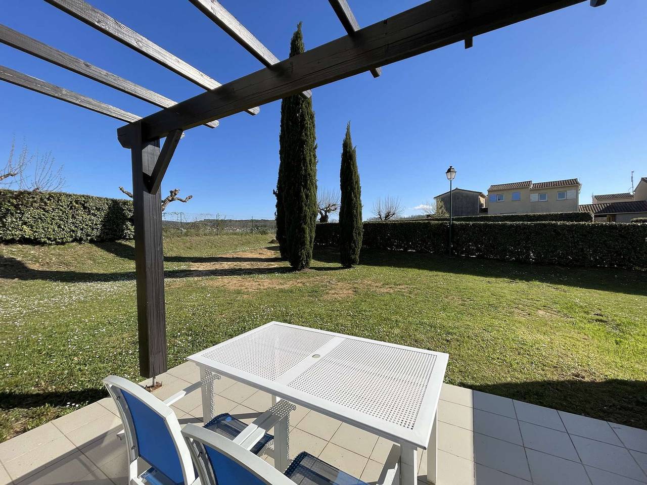 Casa con Terraza, Aire Acondicionado y Piscina - Salavas in Salavas, Ardèche