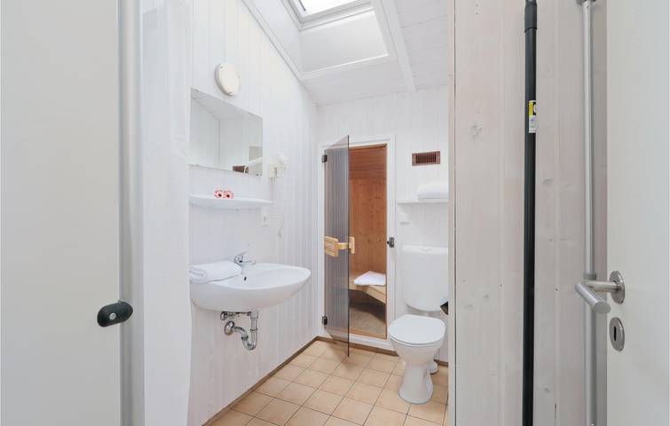 Ferienhaus für 6 Personen, mit Sauna und Terrasse sowie Garten, mit Haustier in der Lübecker Bucht - 4