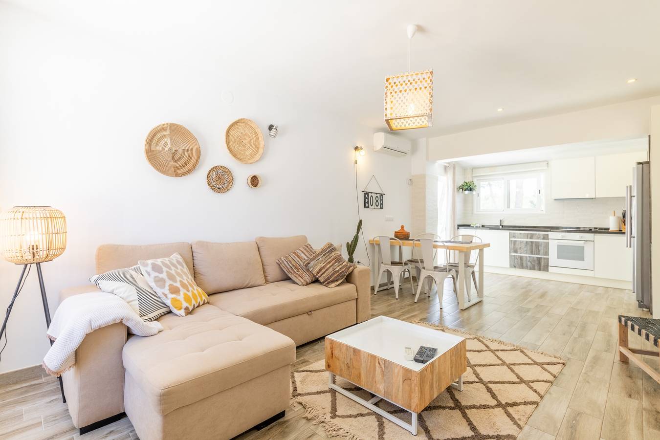 Villa de vacances 'Casa Verano Eterno' avec piscine, jardin et vue sur la montagne in Benissa, Costa Blanca