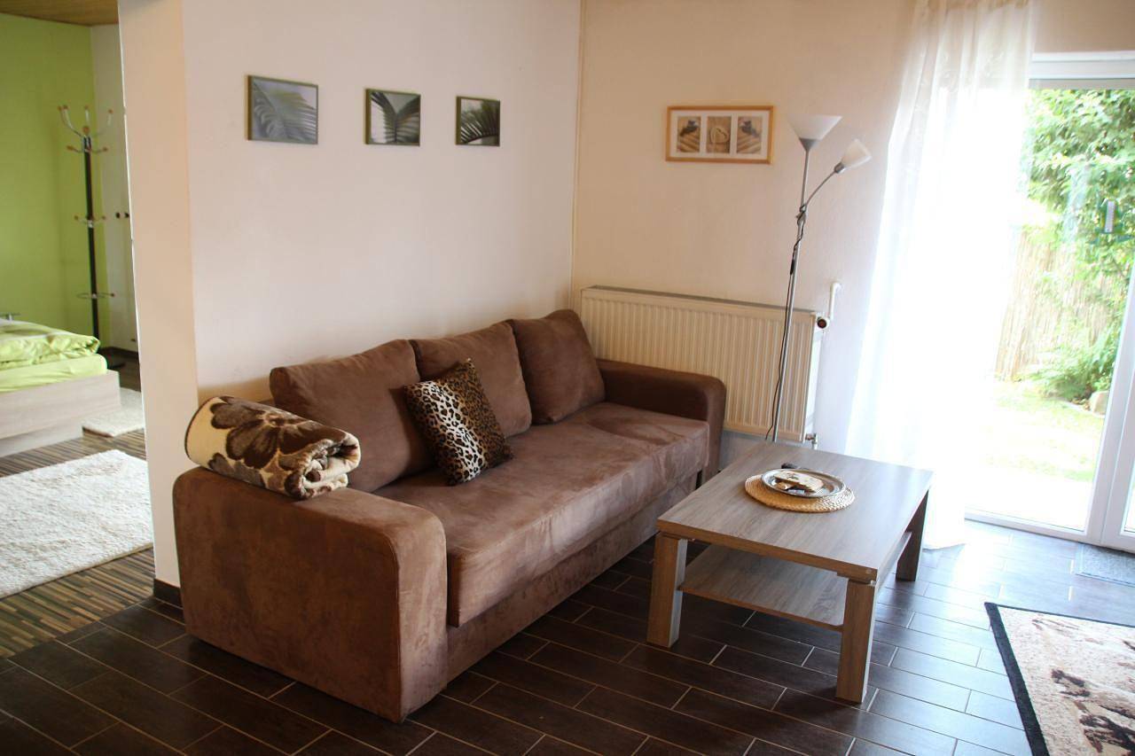 Ganze Ferienwohnung, Ferienwohnung in Viereth mit Garten und Terrasse in Viereth-Trunstadt, Fränkisches Weinland