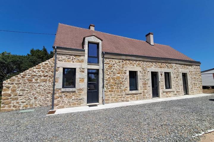 Location de vacances pour 4 personnes, avec jardin et terrasse, animaux acceptés à Ceaulmont - 2