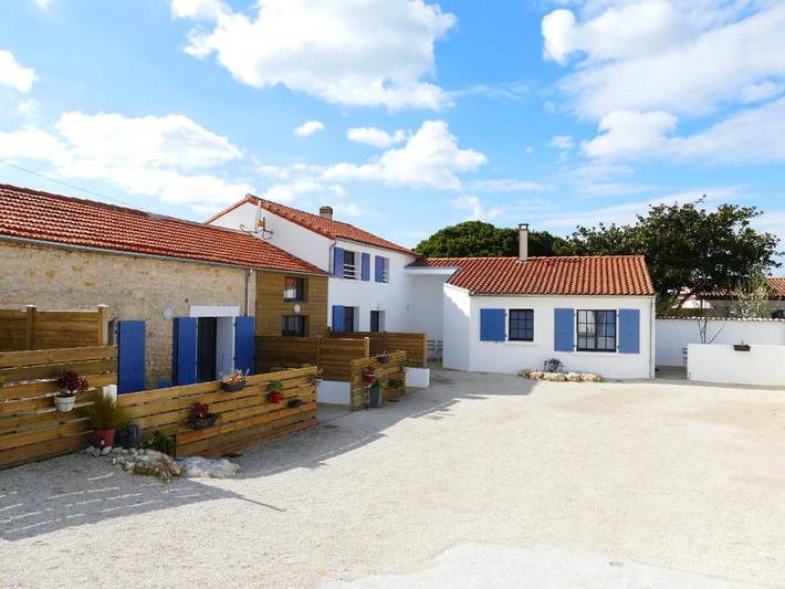 Appart’hôtel pour 3 personnes, avec Terrasse ainsi que Jardin et Vue