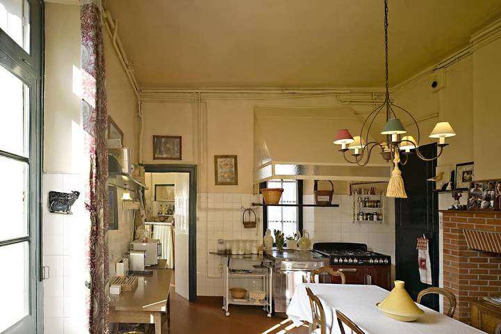 Gîte pour 15 personnes, avec jardin à Genillé - 2