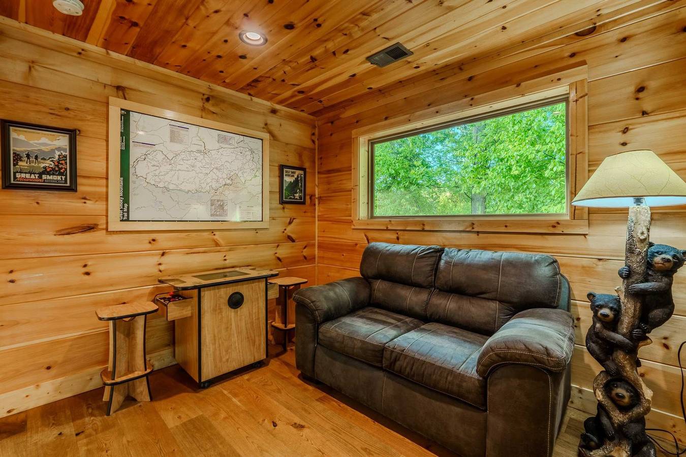 Appartement entier, Gatlinburg-2Brs-Hot Tub-Arcade Games-Fireplace in Gatlinburg, Comté de Sevier