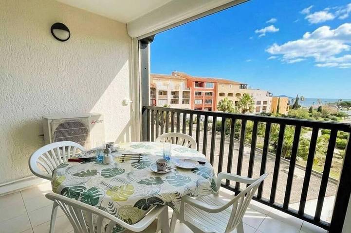 Holiday apartment for 6 people, with pool - 1