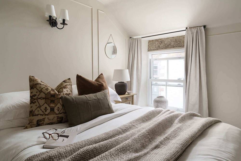 Luxury Cottage with Parking, Minutes to Beach and Restaurants in Porthleven, Cornwall