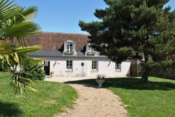 Gîte pour 11 personnes, avec jardin à Azay-sur-Cher