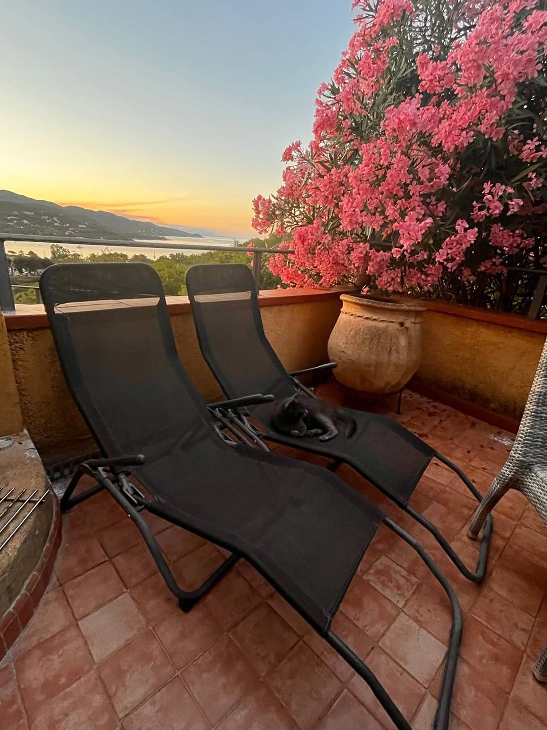 Appartamento intero, Appartamento vacanze per 6 persone con terrazza in Conca, Sartène e dintorni