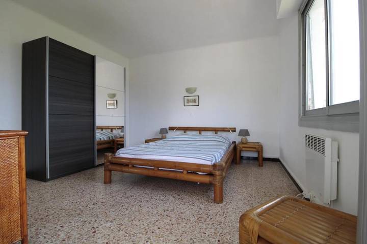 Gîte pour 6 personnes, avec Terrasse et Jardin dans Plage de la Salis - 4